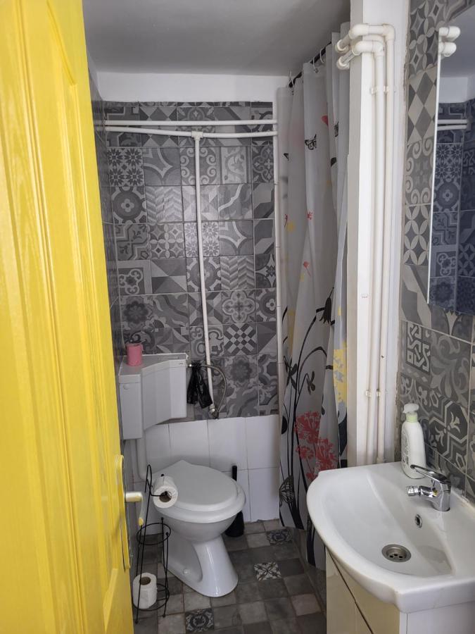 Banat 4 Hostel Bucureşti Eksteriør bilde