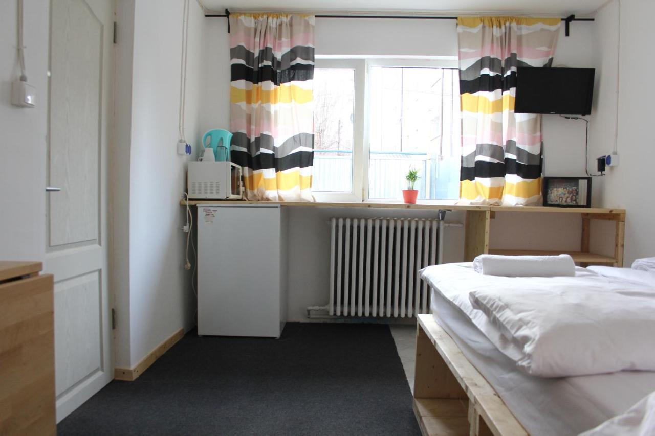 Banat 4 Hostel Bucureşti Eksteriør bilde